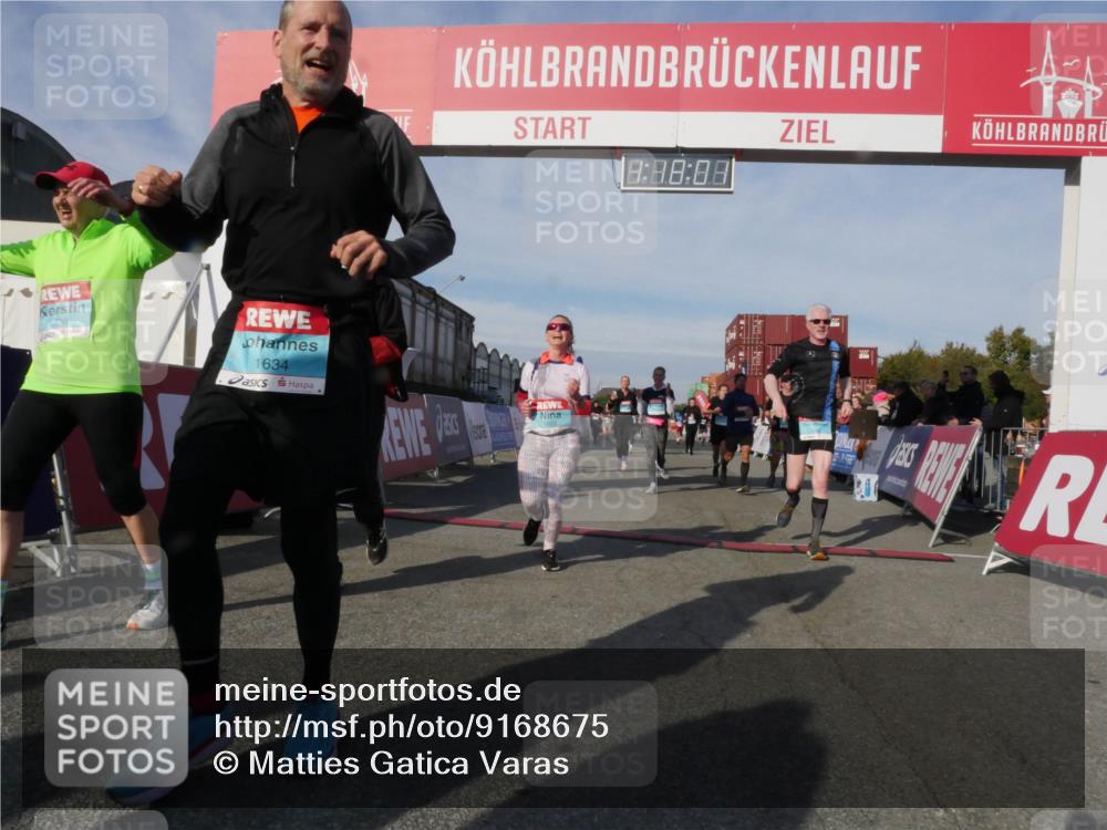 03.10.2025 - Köhlbrandbrückenlauf Matties Gatica Varas http://msf.ph/oto/9168675 03.10.2025 10:18:02 Ziel 1164, 1513, 1649, 1659, 1671, 1815, 1831, 1941, 2270, 2361, 2372, 2376, 2499, 2670, 2984, 3017, 3150, 3156, 3268, 3468, 3762 meine-sportfotos.de