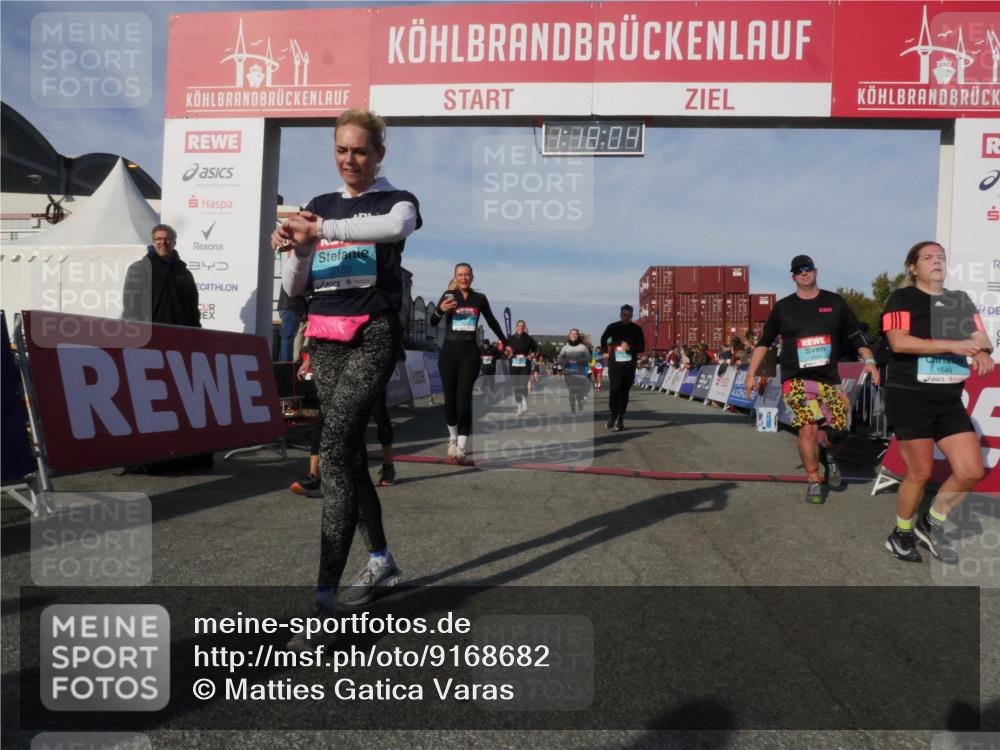 03.10.2025 - Köhlbrandbrückenlauf Matties Gatica Varas http://msf.ph/oto/9168682 03.10.2025 10:18:06 Ziel 1164, 1513, 1815, 1831, 1941, 2270, 2361, 2372, 2499, 2670, 2984, 3017, 3156, 3762 meine-sportfotos.de