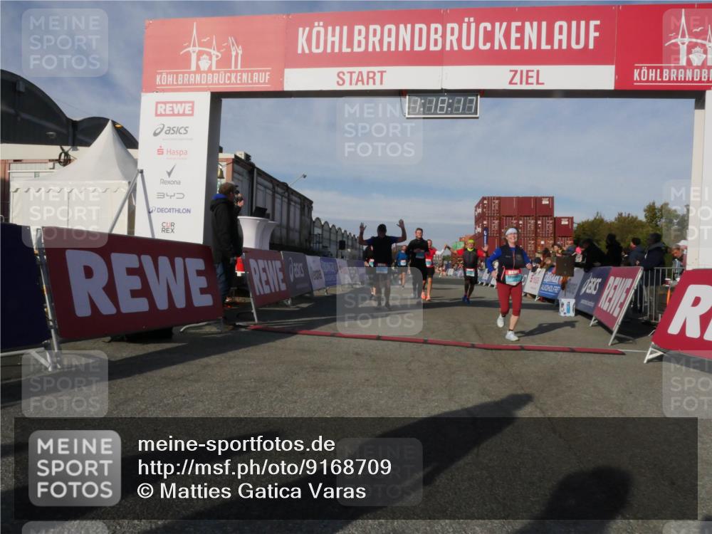03.10.2025 - Köhlbrandbrückenlauf Matties Gatica Varas http://msf.ph/oto/9168709 03.10.2025 10:18:19 Ziel 1121, 1471, 1812, 1834, 2413, 2544, 3175, 3310, 3486, 3487, 3826 meine-sportfotos.de