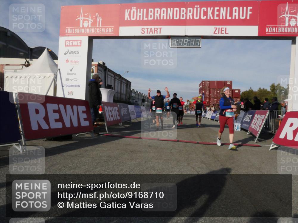 03.10.2025 - Köhlbrandbrückenlauf Matties Gatica Varas http://msf.ph/oto/9168710 03.10.2025 10:18:19 Ziel 1121, 1471, 1812, 1834, 2413, 2544, 3175, 3310, 3486, 3487, 3826 meine-sportfotos.de