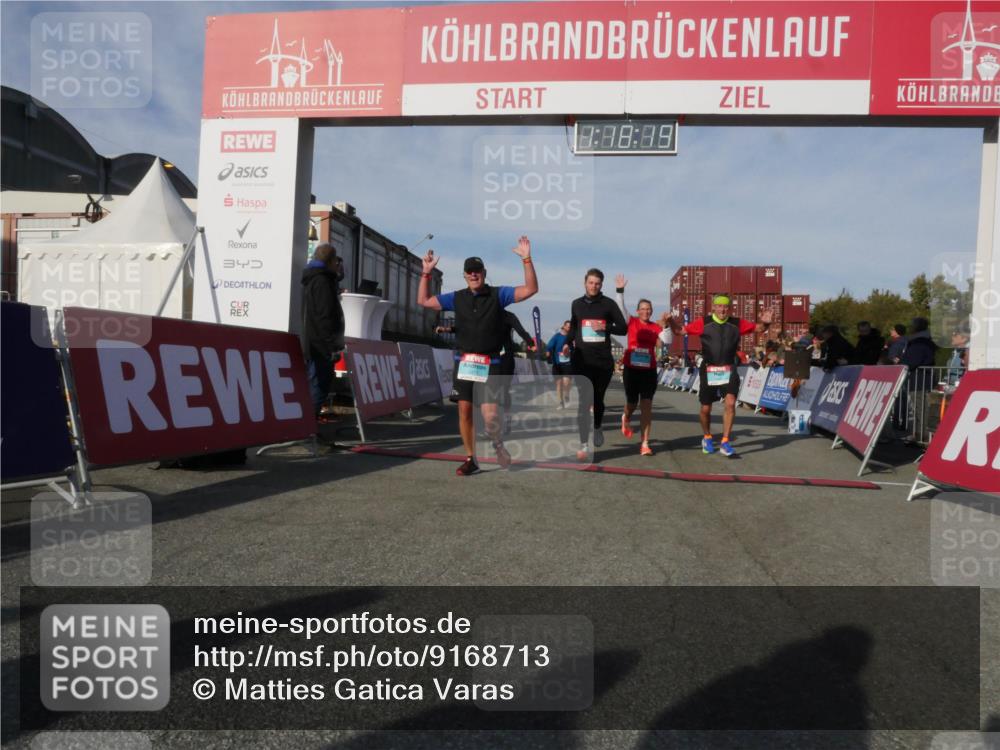 03.10.2025 - Köhlbrandbrückenlauf Matties Gatica Varas http://msf.ph/oto/9168713 03.10.2025 10:18:21 Ziel 1121, 1834, 2413, 2544, 3175, 3273, 3310, 3486, 3487, 3826 meine-sportfotos.de