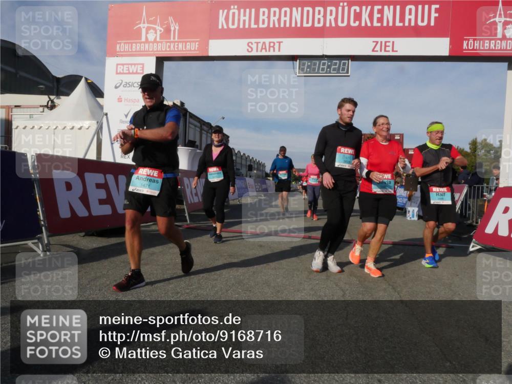 03.10.2025 - Köhlbrandbrückenlauf Matties Gatica Varas http://msf.ph/oto/9168716 03.10.2025 10:18:22 Ziel 1121, 1834, 2413, 2544, 3176, 3178, 3273, 3310 meine-sportfotos.de