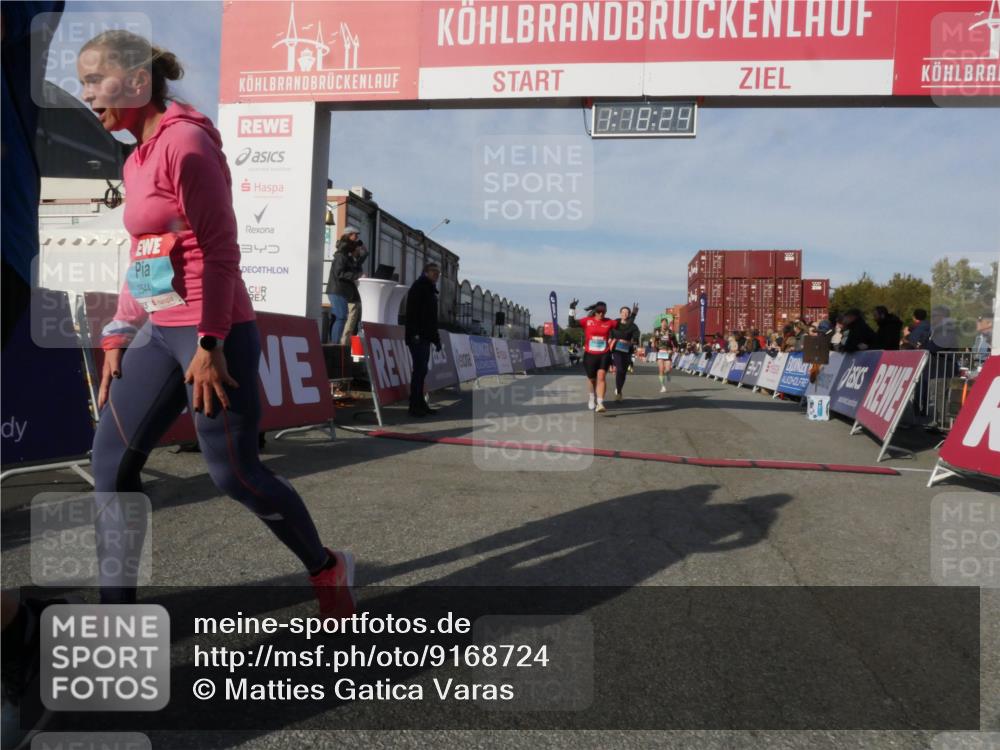 03.10.2025 - Köhlbrandbrückenlauf Matties Gatica Varas http://msf.ph/oto/9168724 03.10.2025 10:18:26 Ziel 1485, 1719, 1834, 2413, 2502, 3176, 3178, 3273, 3308, 3310 meine-sportfotos.de