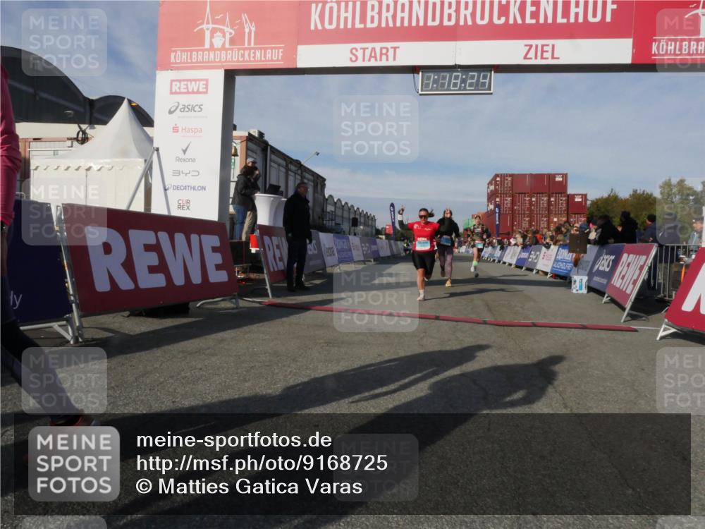 03.10.2025 - Köhlbrandbrückenlauf Matties Gatica Varas http://msf.ph/oto/9168725 03.10.2025 10:18:26 Ziel 1485, 1719, 1834, 2413, 2502, 3176, 3178, 3273, 3308, 3310 meine-sportfotos.de