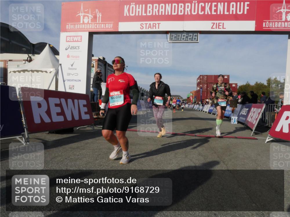 03.10.2025 - Köhlbrandbrückenlauf Matties Gatica Varas http://msf.ph/oto/9168729 03.10.2025 10:18:28 Ziel 1485, 1719, 1834, 1932, 2413, 2502, 3176, 3178, 3273, 3308 meine-sportfotos.de