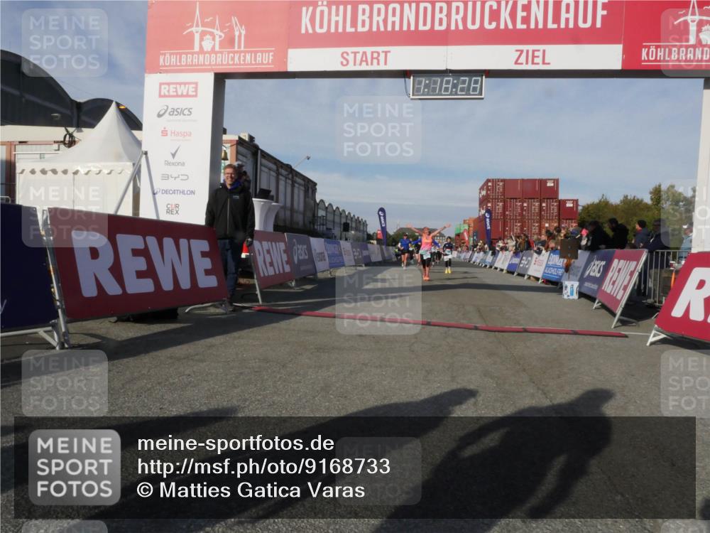 03.10.2025 - Köhlbrandbrückenlauf Matties Gatica Varas http://msf.ph/oto/9168733 03.10.2025 10:18:30 Ziel 1485, 1719, 1932, 2502, 3176, 3178, 3273, 3308 meine-sportfotos.de