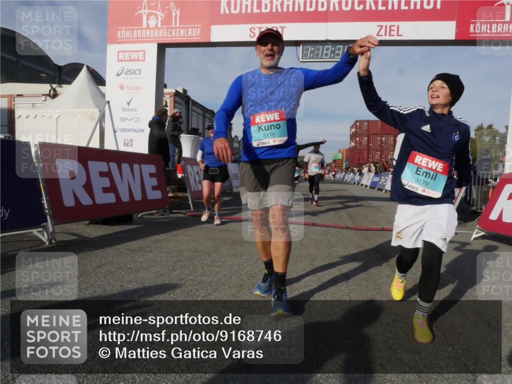 03.10.2025 - Köhlbrandbrückenlauf Matties Gatica Varas http://msf.ph/oto/9168746 03.10.2025 10:18:36 Ziel 1485, 1719, 1778, 1920, 1932, 2502, 2800, 3180, 3308, 3833 meine-sportfotos.de