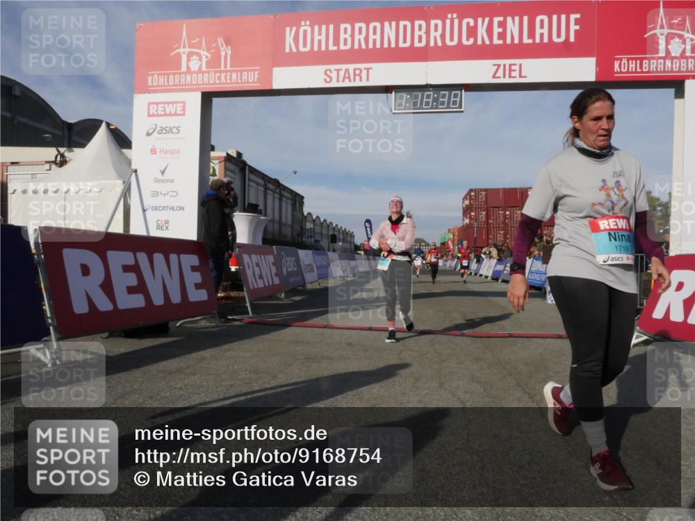 03.10.2025 - Köhlbrandbrückenlauf Matties Gatica Varas http://msf.ph/oto/9168754 03.10.2025 10:18:40 Ziel 1614, 1619, 1778, 1920, 1932, 2168, 2800, 3180, 3833 meine-sportfotos.de