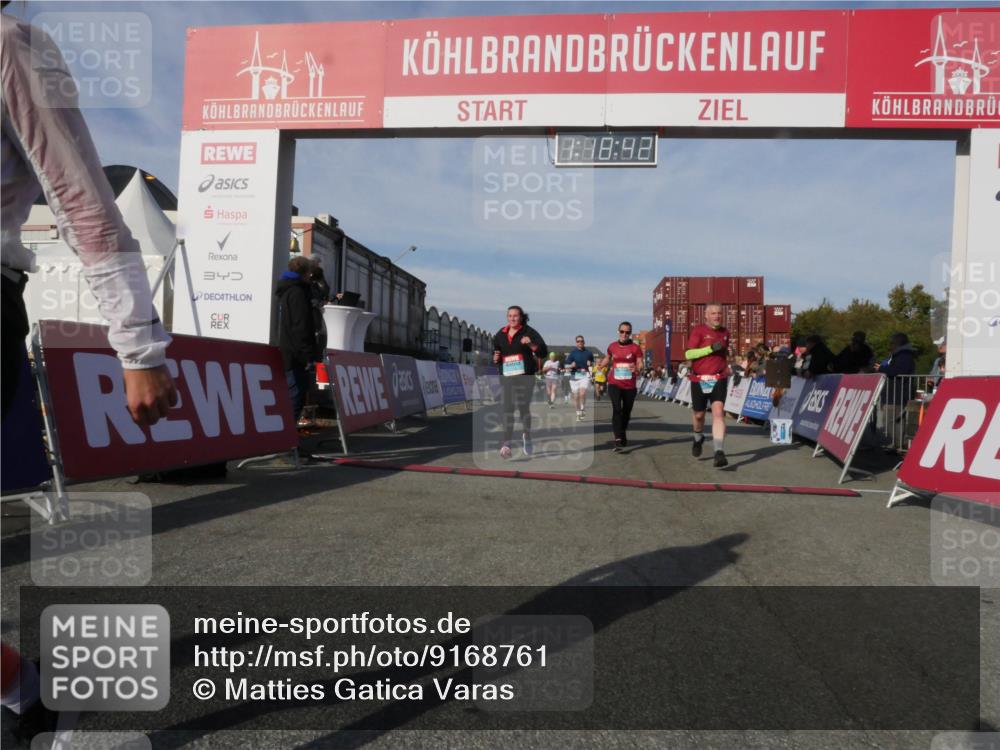 03.10.2025 - Köhlbrandbrückenlauf Matties Gatica Varas http://msf.ph/oto/9168761 03.10.2025 10:18:44 Ziel 1614, 1619, 1778, 1920, 2168, 2800, 3180, 3419, 3541, 3595, 3833 meine-sportfotos.de