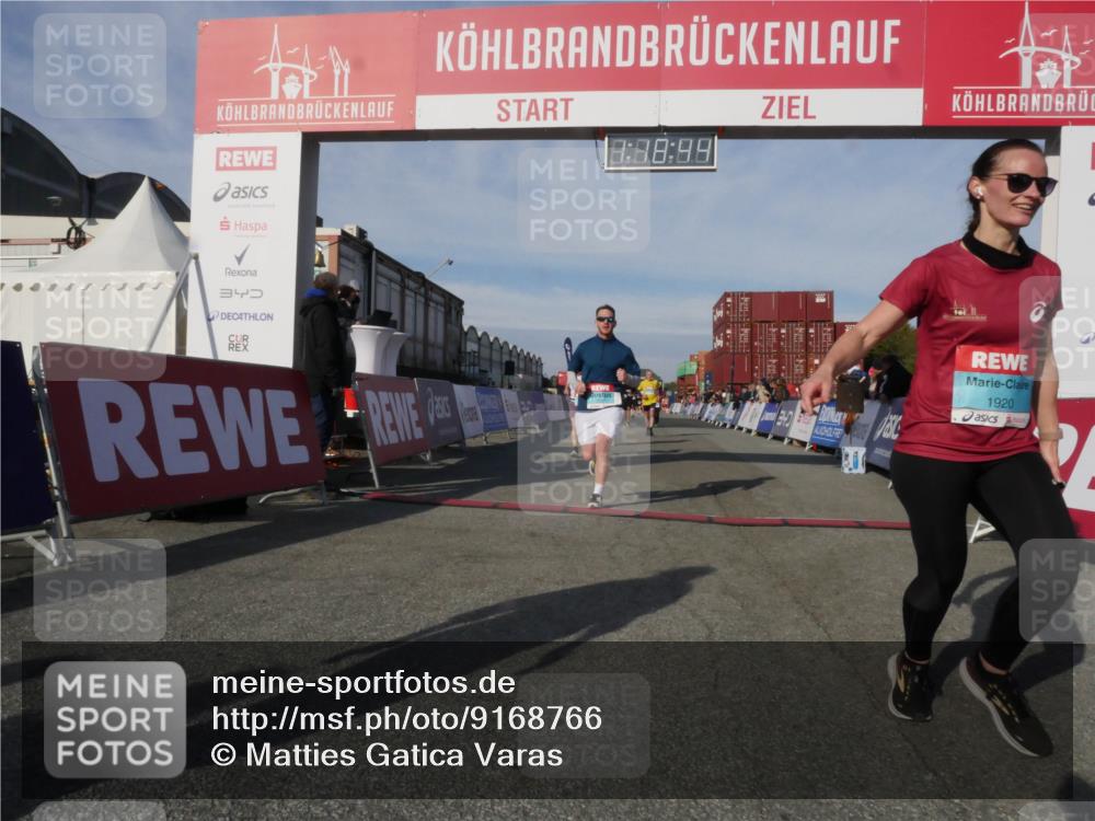 03.10.2025 - Köhlbrandbrückenlauf Matties Gatica Varas http://msf.ph/oto/9168766 03.10.2025 10:18:46 Ziel 1614, 1619, 2168, 3180, 3419, 3541, 3595, 3833 meine-sportfotos.de