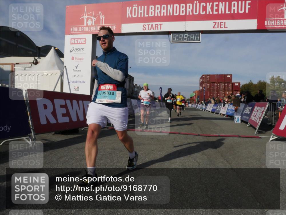 03.10.2025 - Köhlbrandbrückenlauf Matties Gatica Varas http://msf.ph/oto/9168770 03.10.2025 10:18:48 Ziel 1614, 1619, 1885, 2168, 2785, 3419, 3541, 3595, 3698, 3833 meine-sportfotos.de