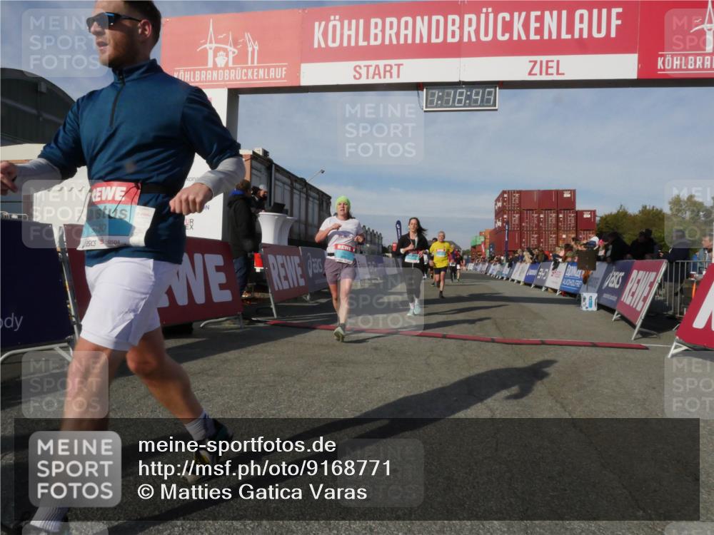 03.10.2025 - Köhlbrandbrückenlauf Matties Gatica Varas http://msf.ph/oto/9168771 03.10.2025 10:18:48 Ziel 1614, 1619, 1885, 2168, 2785, 3419, 3541, 3595, 3698, 3833 meine-sportfotos.de