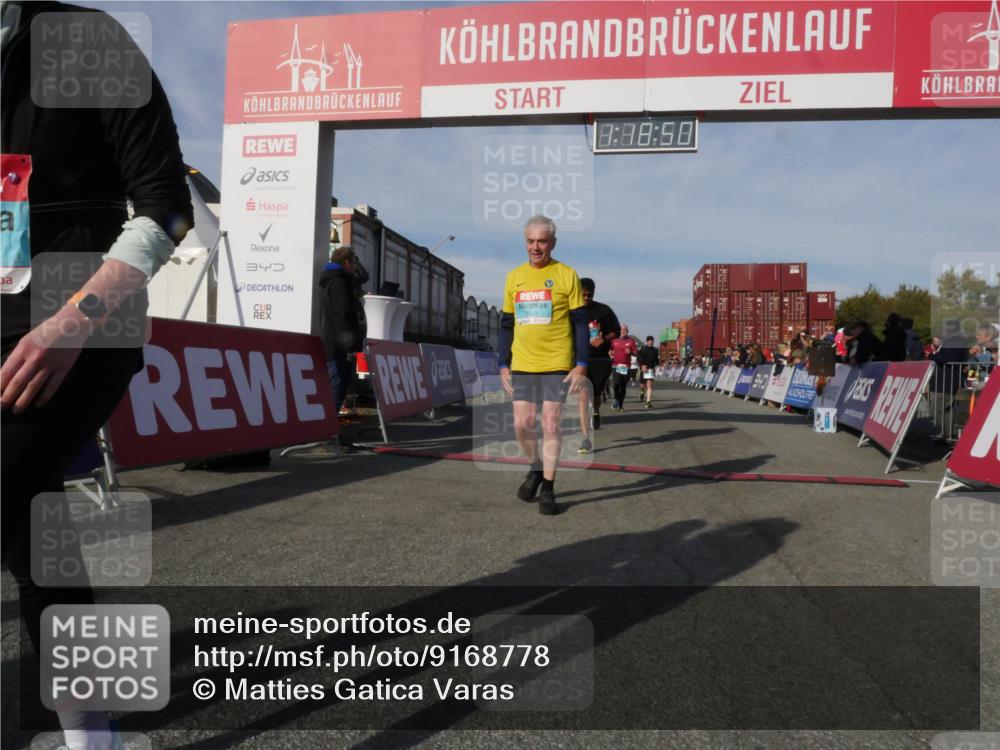 03.10.2025 - Köhlbrandbrückenlauf Matties Gatica Varas http://msf.ph/oto/9168778 03.10.2025 10:18:52 Ziel 1580, 1885, 2124, 2168, 2508, 2785, 3419, 3541, 3595, 3698 meine-sportfotos.de