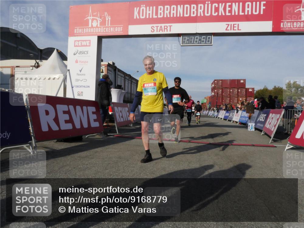 03.10.2025 - Köhlbrandbrückenlauf Matties Gatica Varas http://msf.ph/oto/9168779 03.10.2025 10:18:52 Ziel 1580, 1885, 2124, 2168, 2508, 2785, 3419, 3541, 3595, 3698 meine-sportfotos.de