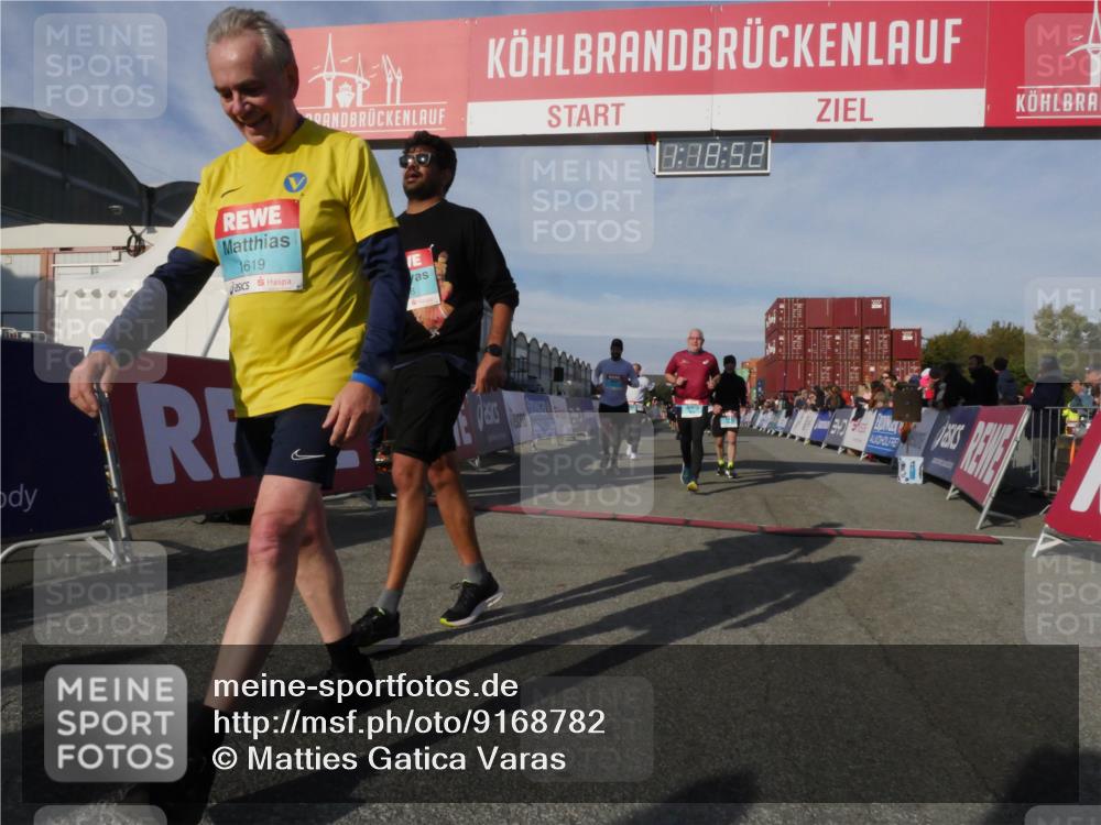03.10.2025 - Köhlbrandbrückenlauf Matties Gatica Varas http://msf.ph/oto/9168782 03.10.2025 10:18:54 Ziel 1580, 1885, 2124, 2508, 2785, 2867, 3419, 3541, 3595, 3698 meine-sportfotos.de