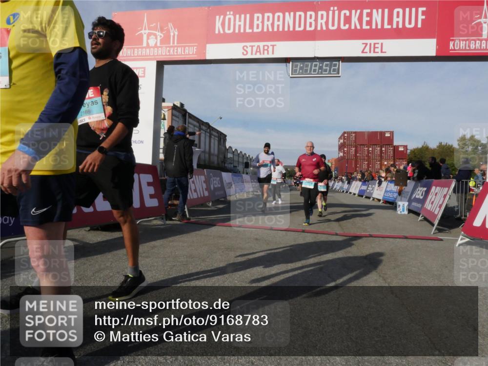 03.10.2025 - Köhlbrandbrückenlauf Matties Gatica Varas http://msf.ph/oto/9168783 03.10.2025 10:18:54 Ziel 1580, 1885, 2124, 2508, 2785, 2867, 3419, 3541, 3595, 3698 meine-sportfotos.de