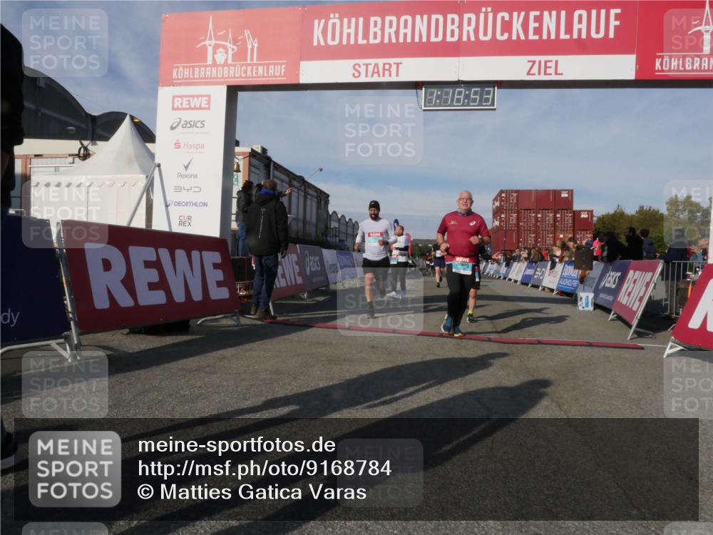 03.10.2025 - Köhlbrandbrückenlauf Matties Gatica Varas http://msf.ph/oto/9168784 03.10.2025 10:18:55 Ziel 1580, 1885, 2124, 2508, 2785, 2867, 3419, 3541, 3698 meine-sportfotos.de