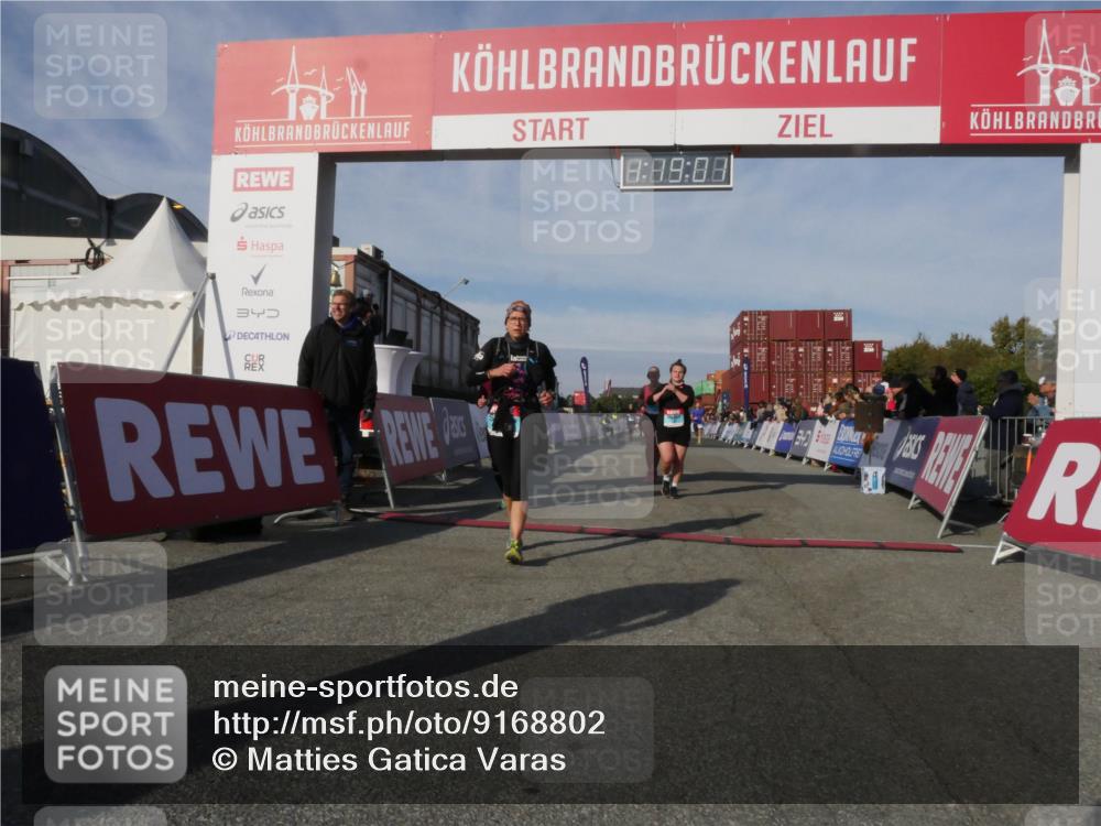 03.10.2025 - Köhlbrandbrückenlauf Matties Gatica Varas http://msf.ph/oto/9168802 03.10.2025 10:19:03 Ziel 1166, 1212, 1295, 1580, 1868, 2009, 2010, 2124, 2508, 2675, 2867, 3050, 3051, 3587 meine-sportfotos.de