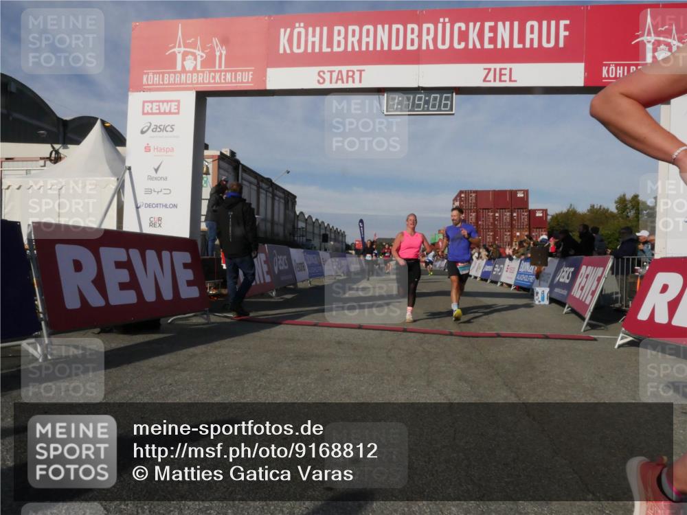 03.10.2025 - Köhlbrandbrückenlauf Matties Gatica Varas http://msf.ph/oto/9168812 03.10.2025 10:19:08 Ziel 1166, 1212, 1295, 1862, 1868, 2009, 2010, 2675, 3050, 3051, 3587 meine-sportfotos.de