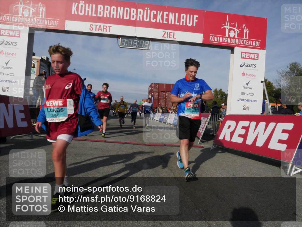03.10.2025 - Köhlbrandbrückenlauf Matties Gatica Varas http://msf.ph/oto/9168824 03.10.2025 10:19:14 Ziel 1162, 1166, 1372, 1862, 2009, 2010, 2231, 2421, 3050, 3051, 3108, 3505, 3506, 3676, 3732 meine-sportfotos.de