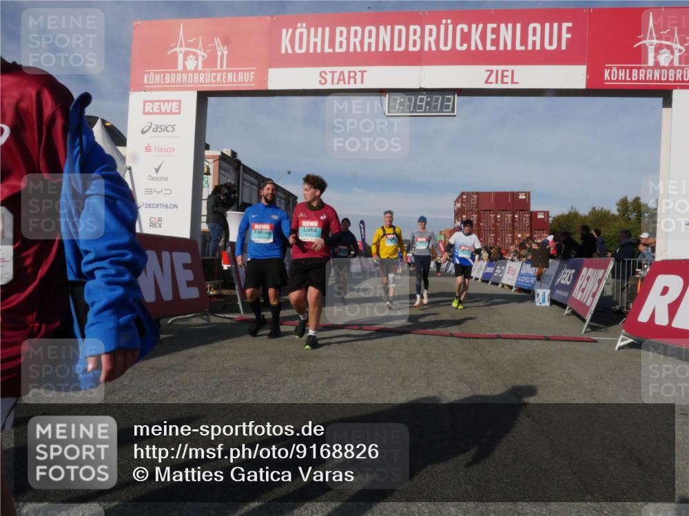 03.10.2025 - Köhlbrandbrückenlauf Matties Gatica Varas http://msf.ph/oto/9168826 03.10.2025 10:19:15 Ziel 1162, 1166, 1372, 1862, 2180, 2231, 2421, 3050, 3051, 3108, 3133, 3505, 3506, 3676, 3732 meine-sportfotos.de