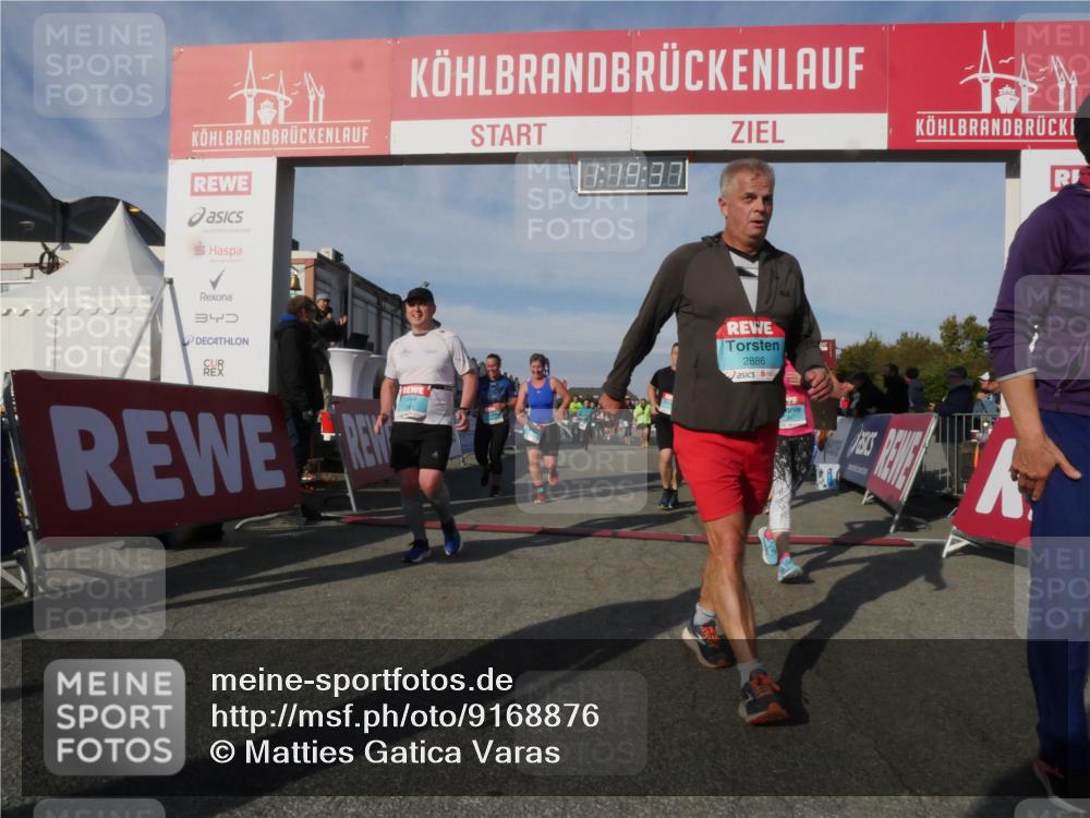 03.10.2025 - Köhlbrandbrückenlauf Matties Gatica Varas http://msf.ph/oto/9168876 03.10.2025 10:19:39 Ziel 1124, 1287, 1310, 1502, 1531, 1687, 1690, 1810, 1859, 1866, 1995, 2435, 2949, 3489, 3786 meine-sportfotos.de