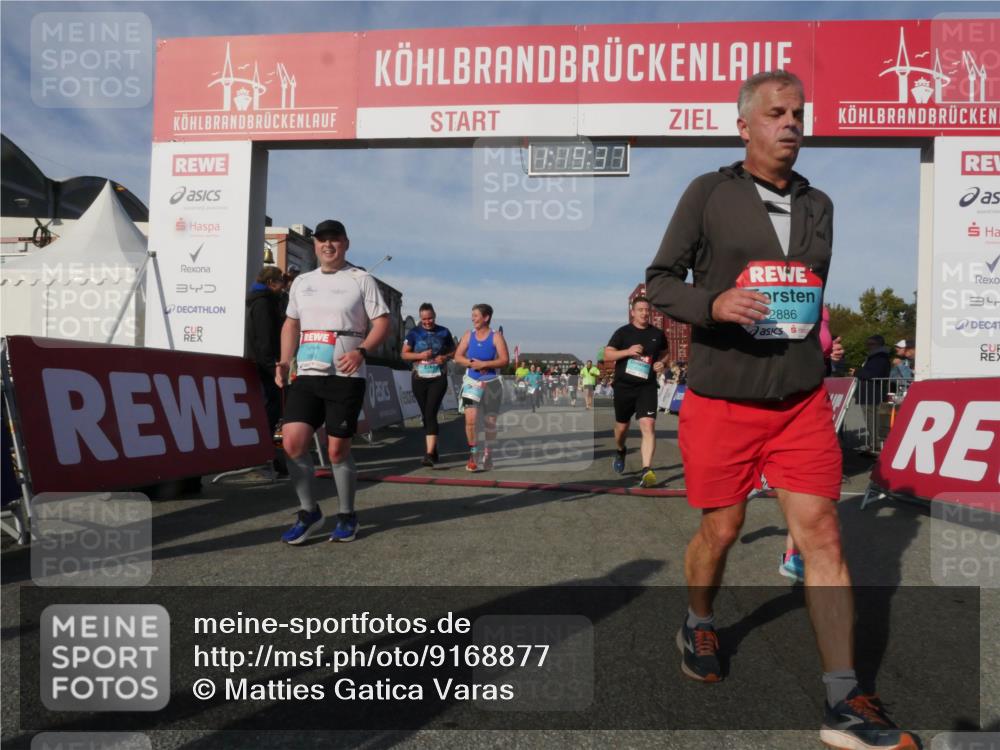 03.10.2025 - Köhlbrandbrückenlauf Matties Gatica Varas http://msf.ph/oto/9168877 03.10.2025 10:19:39 Ziel 1124, 1287, 1310, 1502, 1531, 1687, 1690, 1810, 1859, 1866, 1995, 2435, 2949, 3489, 3786 meine-sportfotos.de