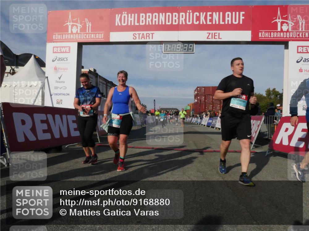 03.10.2025 - Köhlbrandbrückenlauf Matties Gatica Varas http://msf.ph/oto/9168880 03.10.2025 10:19:40 Ziel 1124, 1287, 1687, 1725, 1810, 1859, 1866, 1995, 2435, 2500, 2949, 3489, 3786 meine-sportfotos.de