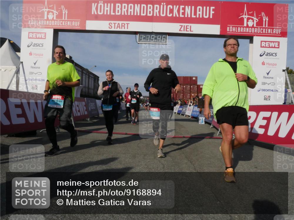 03.10.2025 - Köhlbrandbrückenlauf Matties Gatica Varas http://msf.ph/oto/9168894 03.10.2025 10:19:48 Ziel 1124, 1287, 1687, 1725, 1810, 1866, 1884, 2435, 2500, 3796 meine-sportfotos.de