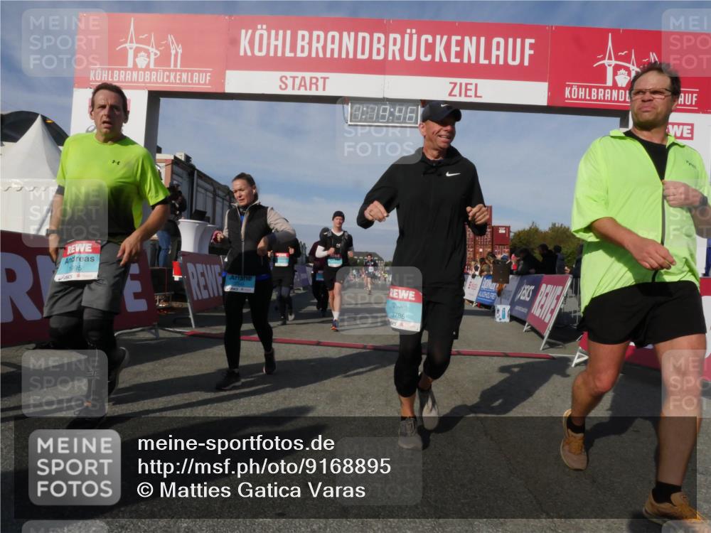 03.10.2025 - Köhlbrandbrückenlauf Matties Gatica Varas http://msf.ph/oto/9168895 03.10.2025 10:19:48 Ziel 1124, 1287, 1687, 1725, 1810, 1866, 1884, 2435, 2500, 3796 meine-sportfotos.de
