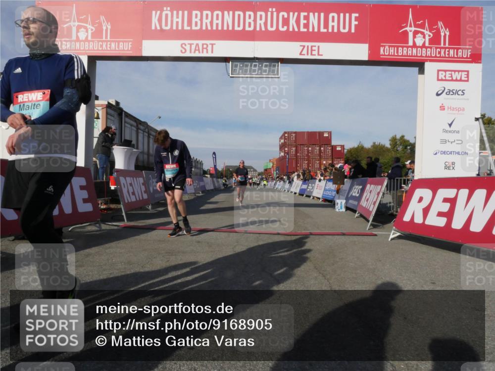 03.10.2025 - Köhlbrandbrückenlauf Matties Gatica Varas http://msf.ph/oto/9168905 03.10.2025 10:19:53 Ziel 1479, 1547, 1884, 1917, 2243, 3529, 3796 meine-sportfotos.de