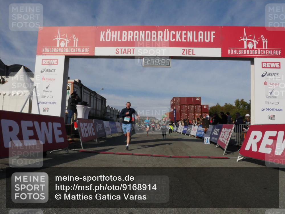03.10.2025 - Köhlbrandbrückenlauf Matties Gatica Varas http://msf.ph/oto/9168914 03.10.2025 10:19:59 Ziel 1479, 1503, 1547, 1585, 1743, 1811, 1861, 1917, 2051, 2243, 2674, 3529, 3770, 3796, 3840 meine-sportfotos.de