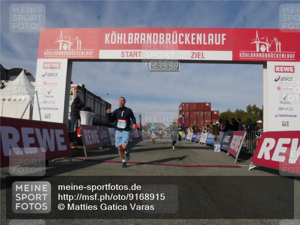 03.10.2025 - Köhlbrandbrückenlauf Matties Gatica Varas http://msf.ph/oto/9168915 03.10.2025 10:20:00 Ziel 1479, 1503, 1547, 1585, 1743, 1811, 1861, 1917, 2051, 2243, 2674, 3529, 3770, 3840 meine-sportfotos.de