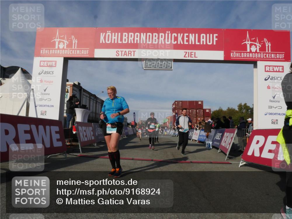 03.10.2025 - Köhlbrandbrückenlauf Matties Gatica Varas http://msf.ph/oto/9168924 03.10.2025 10:20:05 Ziel 1282, 1503, 1585, 1593, 1672, 1743, 1795, 1811, 1861, 1917, 2051, 2674, 3407, 3529, 3736, 3770, 3840 meine-sportfotos.de