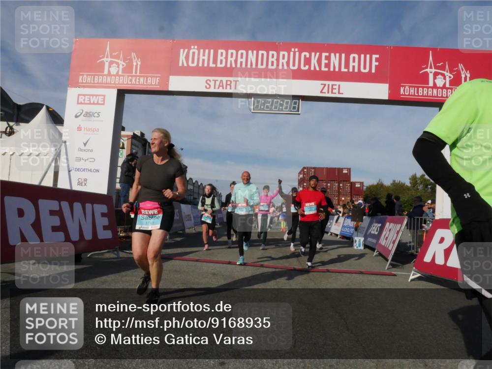 03.10.2025 - Köhlbrandbrückenlauf Matties Gatica Varas http://msf.ph/oto/9168935 03.10.2025 10:20:10 Ziel 1282, 1503, 1585, 1593, 1672, 1795, 1811, 1861, 2051, 2055, 3407, 3417, 3697, 3736, 3770, 3840 meine-sportfotos.de