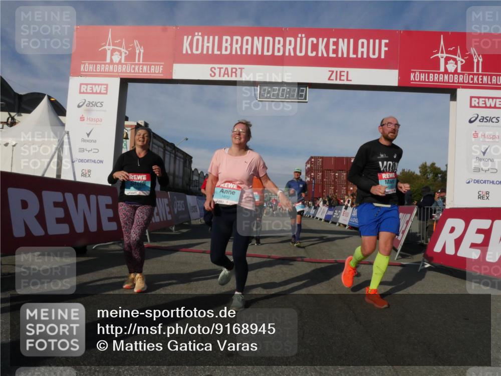 03.10.2025 - Köhlbrandbrückenlauf Matties Gatica Varas http://msf.ph/oto/9168945 03.10.2025 10:20:15 Ziel 1593, 2055, 2854, 2855, 3407, 3417, 3697, 3736 meine-sportfotos.de