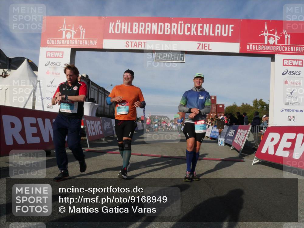03.10.2025 - Köhlbrandbrückenlauf Matties Gatica Varas http://msf.ph/oto/9168949 03.10.2025 10:20:17 Ziel 1737, 1746, 2018, 2055, 2854, 2855, 2916, 2918, 3417, 3697 meine-sportfotos.de