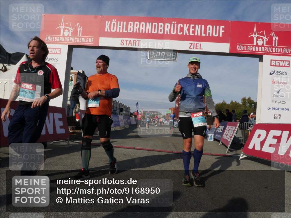 03.10.2025 - Köhlbrandbrückenlauf Matties Gatica Varas http://msf.ph/oto/9168950 03.10.2025 10:20:17 Ziel 1737, 1746, 2018, 2055, 2854, 2855, 2916, 2918, 3417, 3697 meine-sportfotos.de