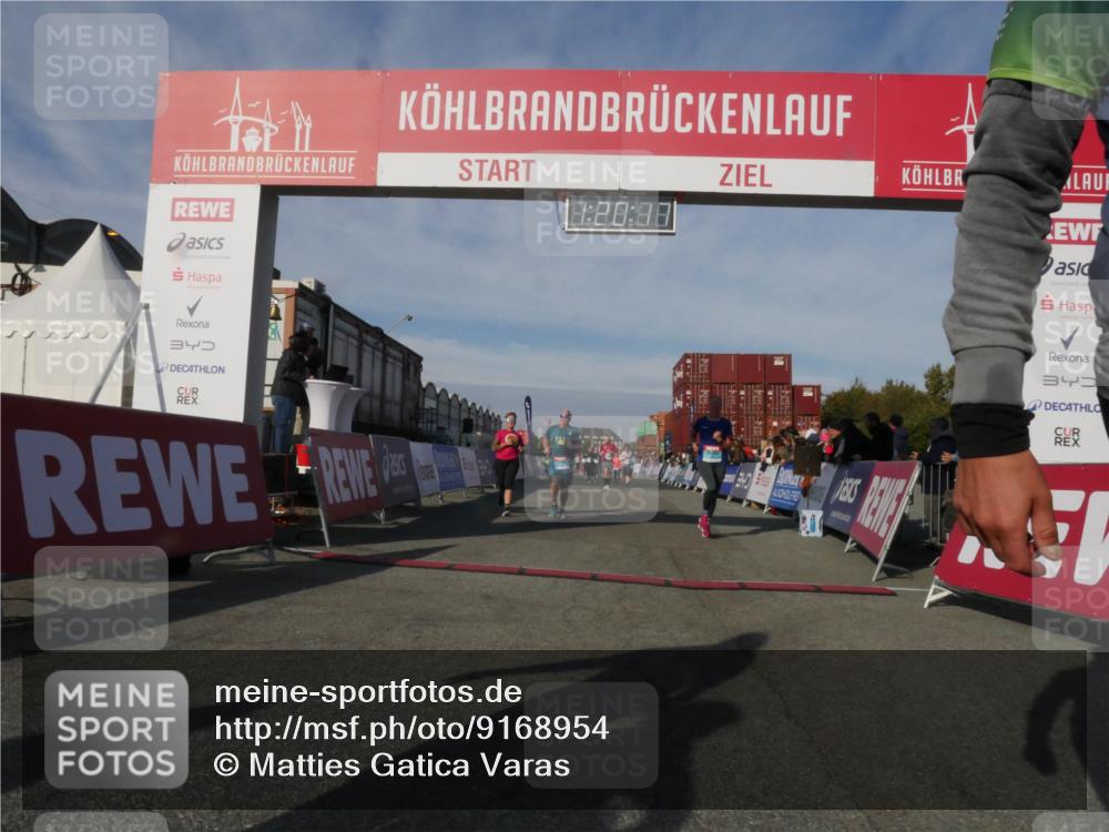 03.10.2025 - Köhlbrandbrückenlauf Matties Gatica Varas http://msf.ph/oto/9168954 03.10.2025 10:20:19 Ziel 1576, 1737, 1746, 2018, 2055, 2854, 2855, 2916, 2918, 3382, 3417, 3697 meine-sportfotos.de
