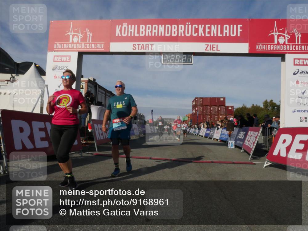 03.10.2025 - Köhlbrandbrückenlauf Matties Gatica Varas http://msf.ph/oto/9168961 03.10.2025 10:20:23 Ziel 1576, 1692, 1698, 1737, 1746, 2018, 2854, 2855, 2916, 2917, 2918, 2919, 3382, 3430, 3635 meine-sportfotos.de