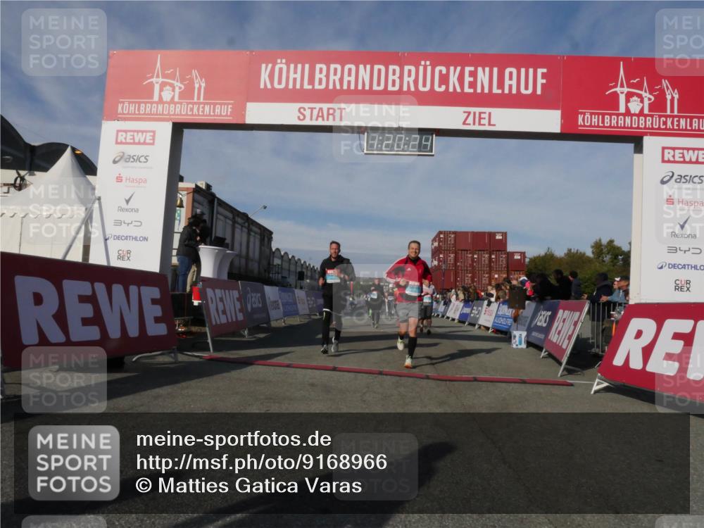 03.10.2025 - Köhlbrandbrückenlauf Matties Gatica Varas http://msf.ph/oto/9168966 03.10.2025 10:20:25 Ziel 1576, 1615, 1692, 1698, 1737, 1746, 2018, 2854, 2855, 2916, 2917, 2918, 2919, 3382, 3430, 3635 meine-sportfotos.de