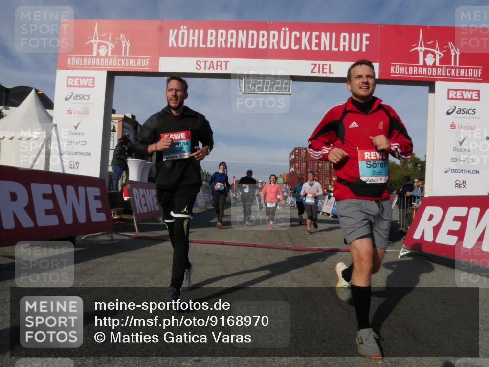 03.10.2025 - Köhlbrandbrückenlauf Matties Gatica Varas http://msf.ph/oto/9168970 03.10.2025 10:20:27 Ziel 1576, 1615, 1692, 1698, 1737, 1746, 1804, 1912, 2018, 2916, 2917, 2918, 2919, 3382, 3430, 3635 meine-sportfotos.de