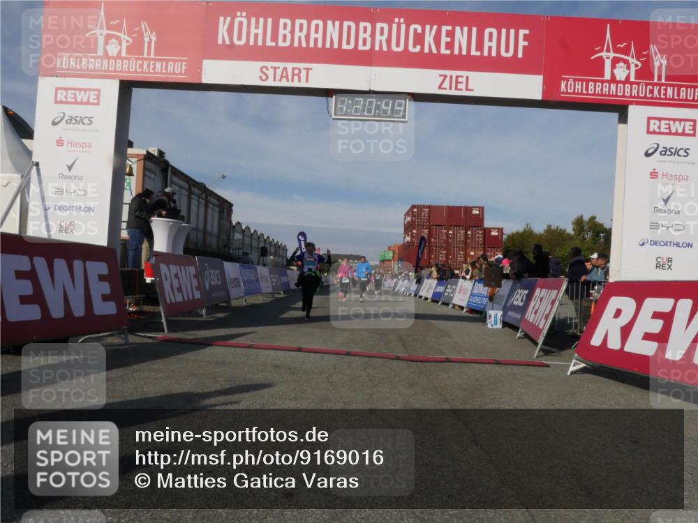 03.10.2025 - Köhlbrandbrückenlauf Matties Gatica Varas http://msf.ph/oto/9169016 03.10.2025 10:20:51 Ziel 1561, 1562, 1618, 1971, 2023, 2817, 3030, 3636, 3783 meine-sportfotos.de