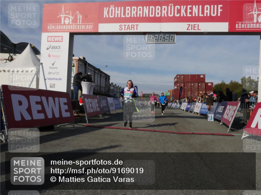 03.10.2025 - Köhlbrandbrückenlauf Matties Gatica Varas http://msf.ph/oto/9169019 03.10.2025 10:20:52 Ziel 1561, 1562, 1618, 1971, 2012, 2023, 2817, 3030, 3636, 3783 meine-sportfotos.de