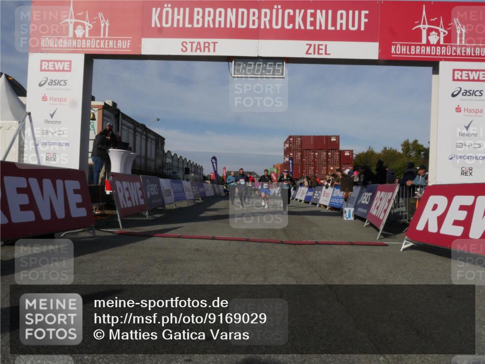 03.10.2025 - Köhlbrandbrückenlauf Matties Gatica Varas http://msf.ph/oto/9169029 03.10.2025 10:20:57 Ziel 1561, 1562, 1618, 1971, 2012, 2033, 2082, 2128, 2142, 2817, 3030, 3617, 3757, 3758 meine-sportfotos.de