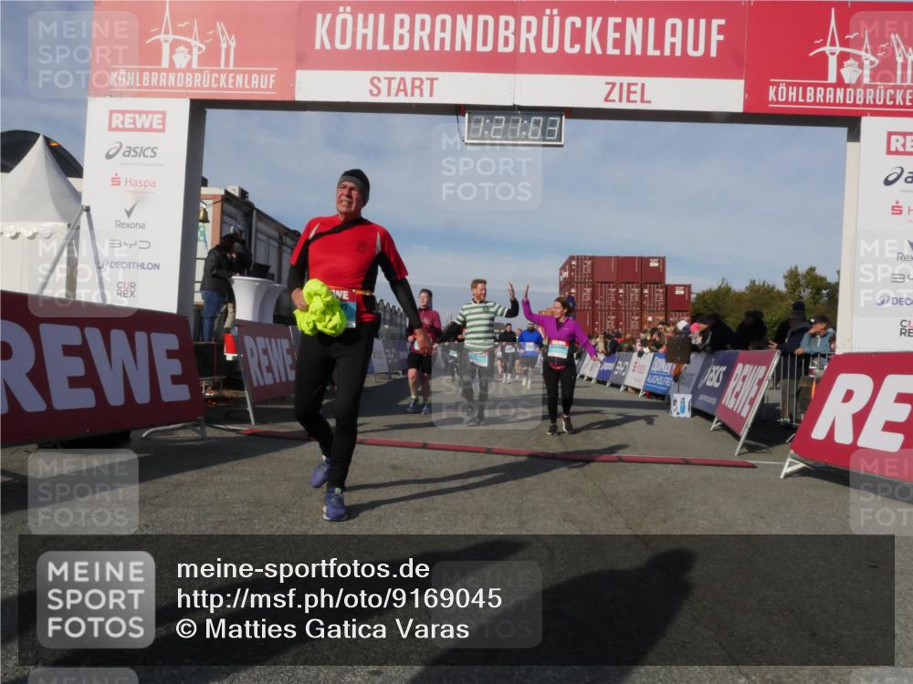 03.10.2025 - Köhlbrandbrückenlauf Matties Gatica Varas http://msf.ph/oto/9169045 03.10.2025 10:21:04 Ziel 1463, 1607, 1609, 1667, 1706, 1846, 1965, 2012, 2033, 2082, 2128, 2142, 2362, 2416, 2512, 2720, 2721, 2943, 2969, 2977, 2978, 3148, 3215, 3306, 3408, 3617, 3755, 3757, 3758, 3772 meine-sportfotos.de