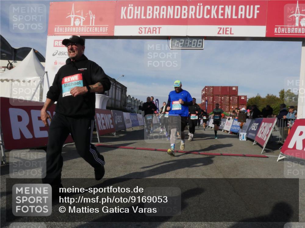 03.10.2025 - Köhlbrandbrückenlauf Matties Gatica Varas http://msf.ph/oto/9169053 03.10.2025 10:21:08 Ziel 1463, 1607, 1609, 1667, 1706, 1846, 1965, 2076, 2142, 2200, 2362, 2416, 2456, 2512, 2720, 2721, 2943, 2969, 2977, 2978, 3148, 3215, 3306, 3408, 3755, 3757, 3758, 3772 meine-sportfotos.de