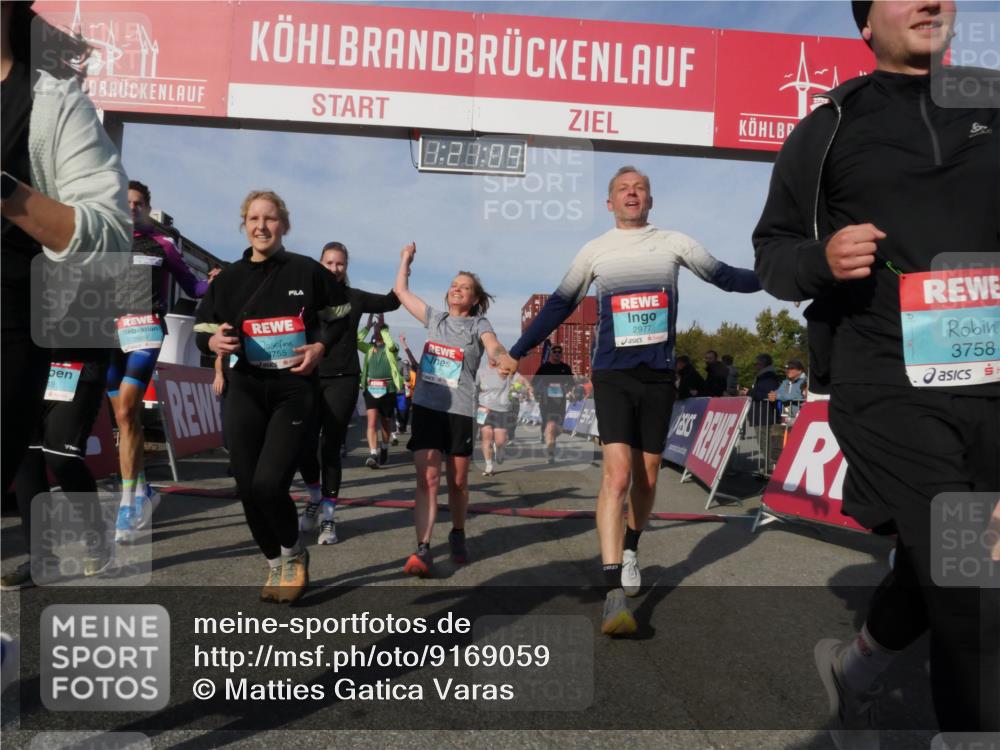03.10.2025 - Köhlbrandbrückenlauf Matties Gatica Varas http://msf.ph/oto/9169059 03.10.2025 10:21:11 Ziel 1463, 1607, 1609, 1667, 1706, 1846, 1965, 2076, 2200, 2362, 2456, 2720, 2721, 2943, 3215, 3306, 3408, 3772 meine-sportfotos.de