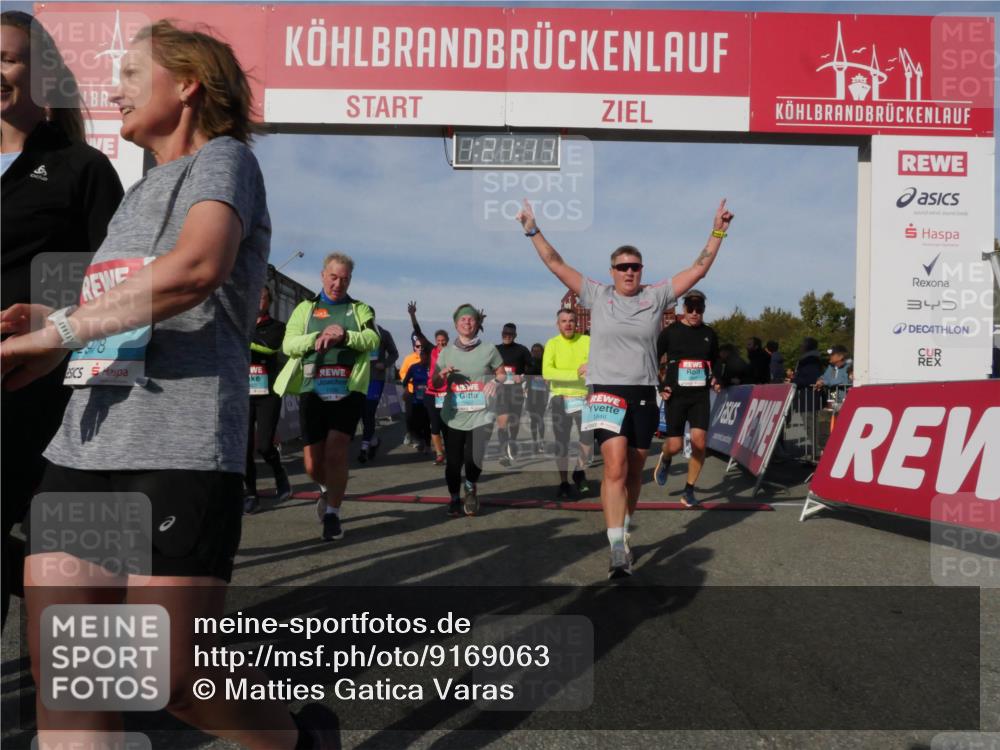 03.10.2025 - Köhlbrandbrückenlauf Matties Gatica Varas http://msf.ph/oto/9169063 03.10.2025 10:21:13 Ziel 1463, 1607, 1609, 1667, 1965, 2076, 2200, 2362, 2415, 2456, 2720, 2721, 2943, 3306, 3408, 3772 meine-sportfotos.de