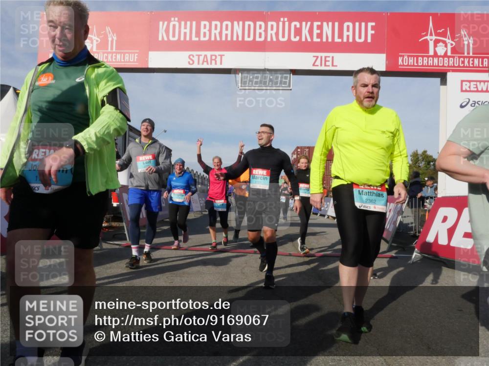 03.10.2025 - Köhlbrandbrückenlauf Matties Gatica Varas http://msf.ph/oto/9169067 03.10.2025 10:21:15 Ziel 1609, 1667, 1757, 2076, 2119, 2200, 2350, 2369, 2415, 2456, 2897, 2943, 3306, 3408 meine-sportfotos.de